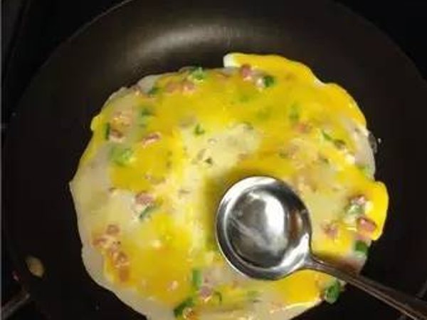 北美省钱快报 - 早餐要吃好 快手火腿鸡蛋饼包