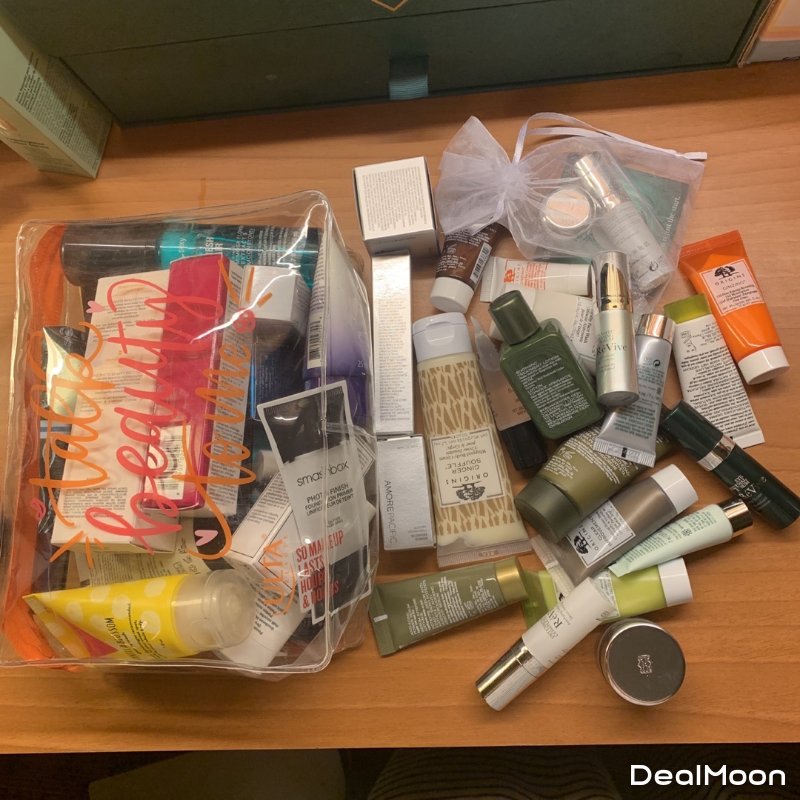 然后就是赶紧用完堆积如山的护肤品,小样中样什么的,这一堆堆的