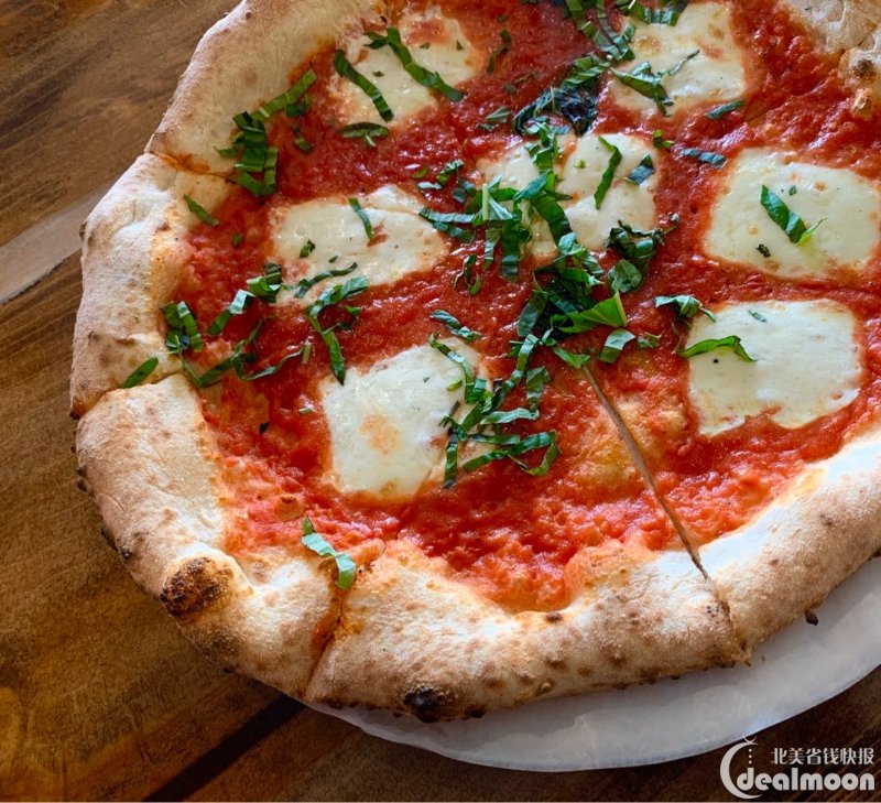 意式披萨"玛格丽特—来自那不勒斯的风味
