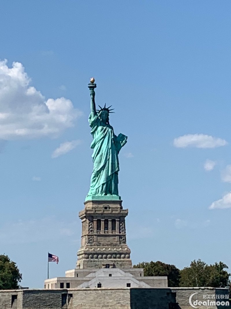 春游好去处纽约自由女神像美国标志性国家纪念碑美国旅游胜地之一