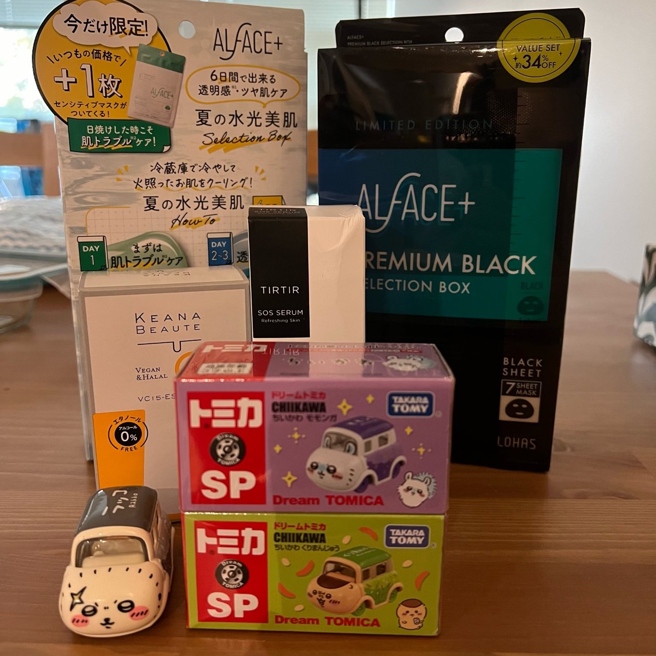 Takara Tomy Tomica Dream Tomica SP Chiikawa Mini Car,ALFACE Premium Black Selection Box,ALFACE Summer Light Beauty Skin Selection Box,Keana Beaute VC15 Extra Intensive Serum