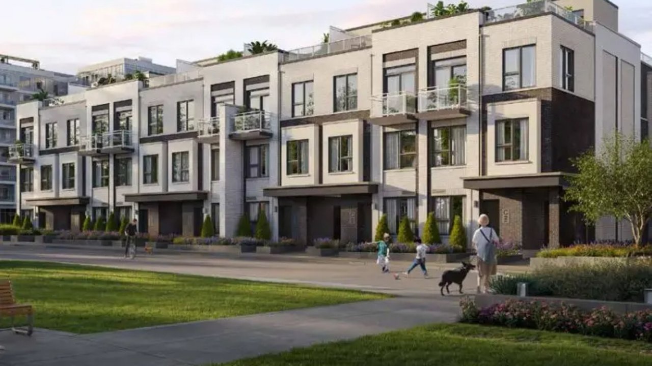 Burlington Townhouse from 700k