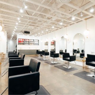 Salon Haze白女理发店💈，巴黎画...