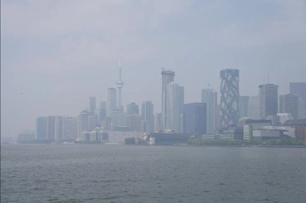 野火雾霾警告+高温警报!加拿大这些地区污染更重!多地令营和日托中心受影响!