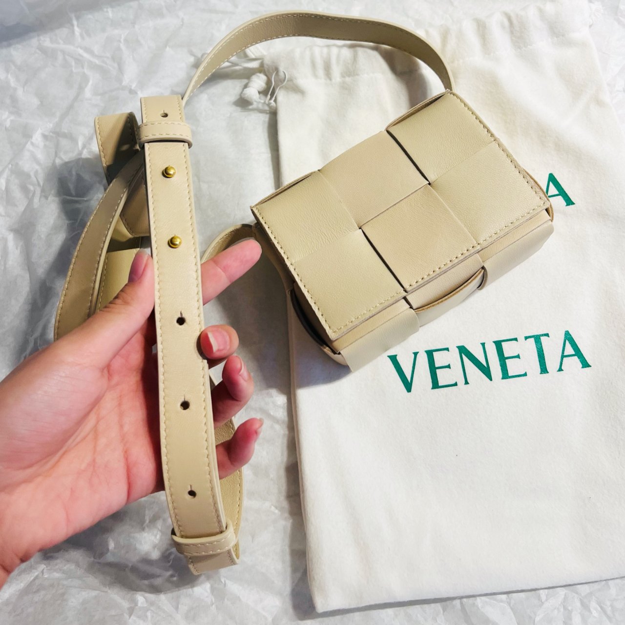 Bottega Veneta: White Belt Cassette Bag | SSENSE Canada