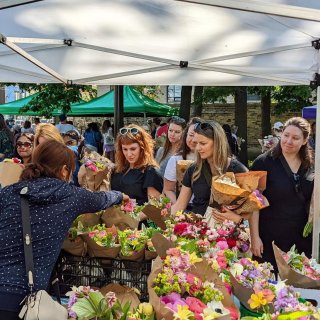 走起🌸多伦多花卉市场今春母亲节前回归啦！...