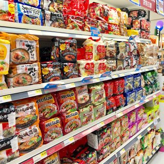 隐藏在韩国超市里的美食街❤️...