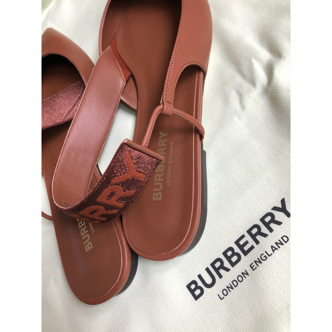 burberry小皮鞋