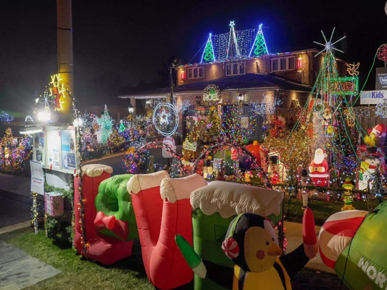 迷人仙境🎄多伦多超炫酷的圣诞室外灯展来啦...