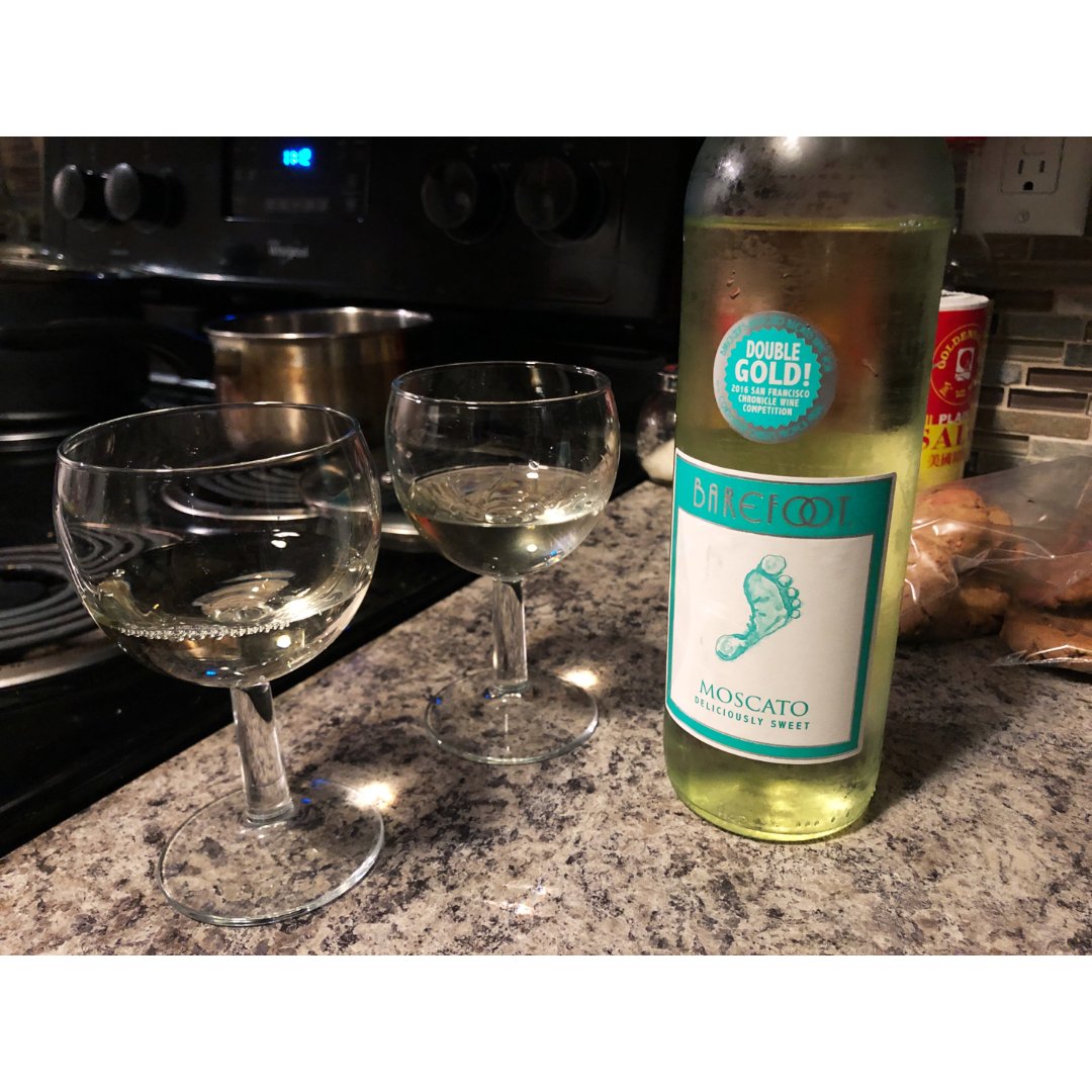 喝点小酒|平价起泡甜酒 barefoot moscato -kroger-晒