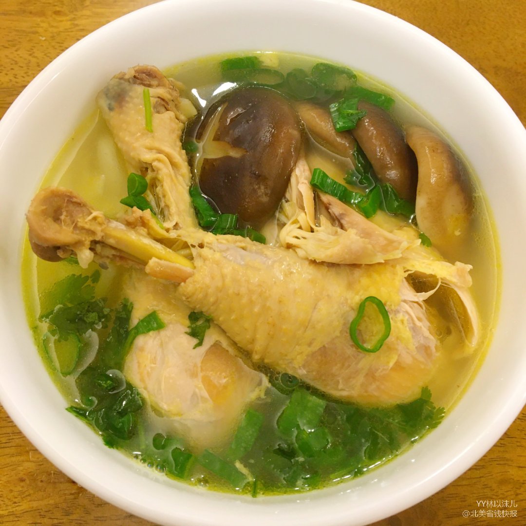 鸡汤河粉