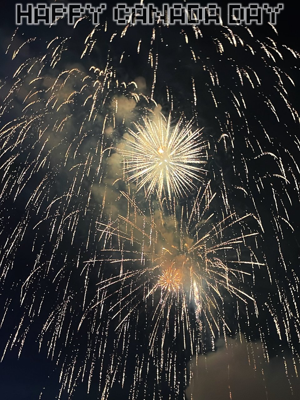 手机爆屏🎆今年加拿大国庆日的烟花美哭了...