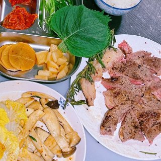 家庭版试验韩式烤熟成牛肉，味道棒棒哒...