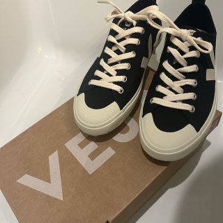 Veja: White Venturi Sneakers | SSENSE Canada