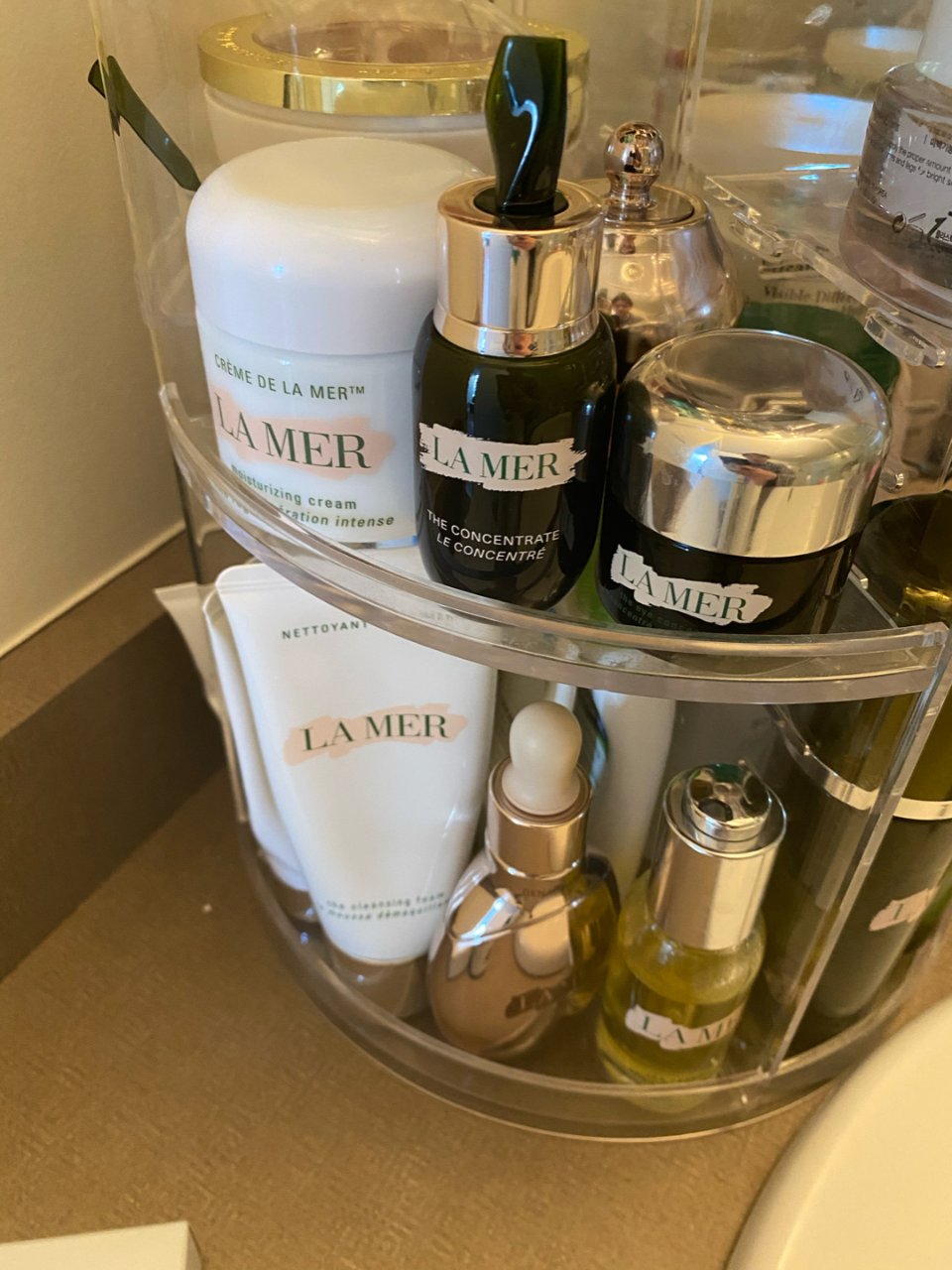 Crème de la Mer | Moisturizer for Dry Sk,The Concentrate | Skin Serum | La Mer Of,The Eye Concentrate | La Mer's Best Eye ,Genaissance de la Mer The Eye & Expressi,The Cleansing Foam | Face Wash | La Mer ,The Intensive Revitalizing Mask | Anti -,Genaissance de La Mer The Serum Essence ,The Renewal Oil | Anti-Aging Face Oil | 