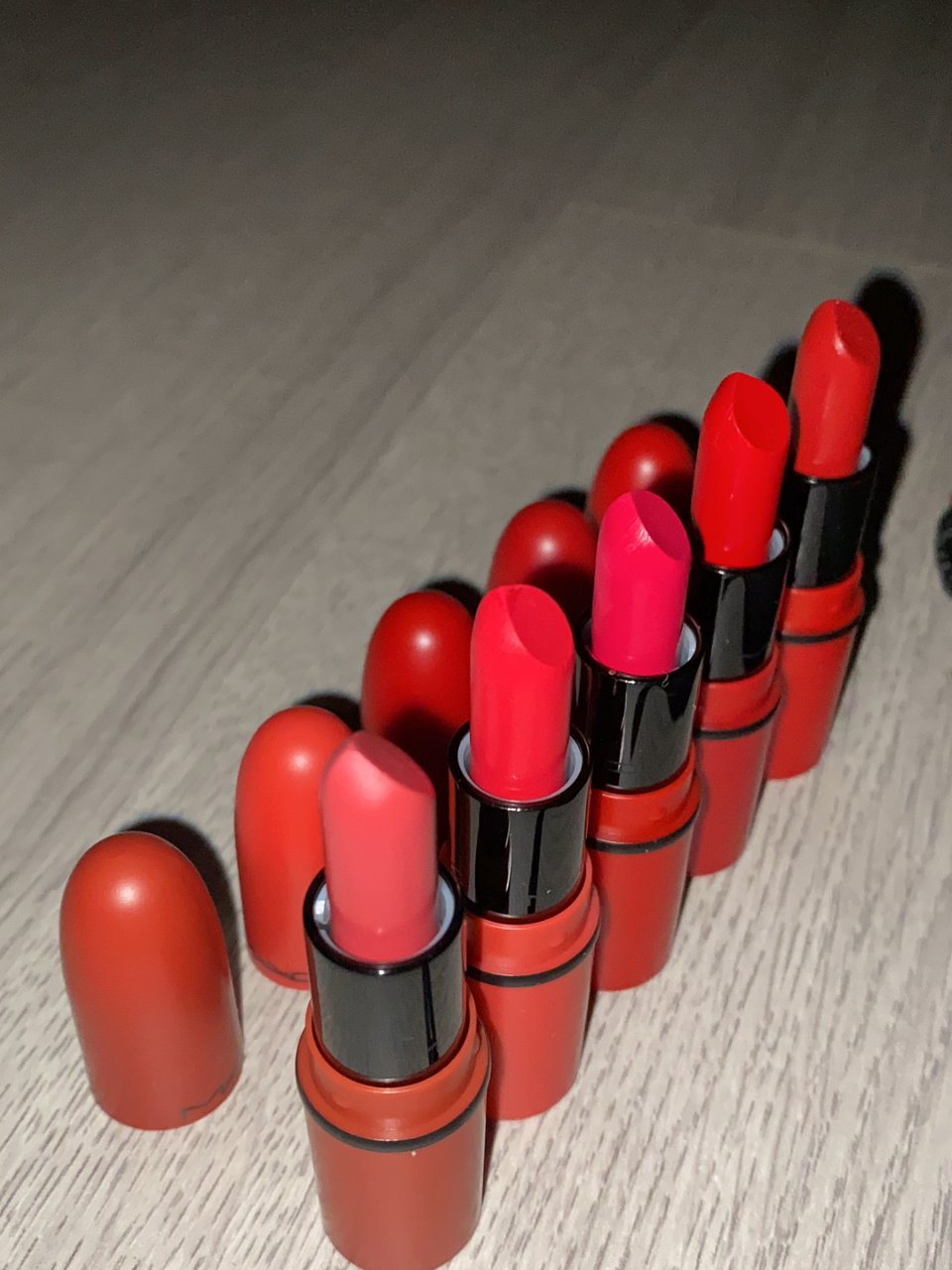 25刀get 5支MAC热门色号口红💄...