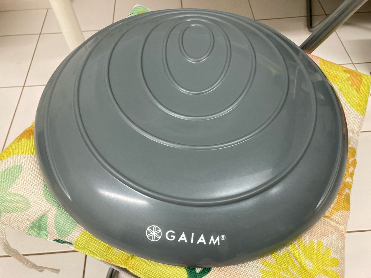 Gaiam,Gaiam 05-61636 Balance Disc, Grey: Amazon.ca: Sports & Outdoors