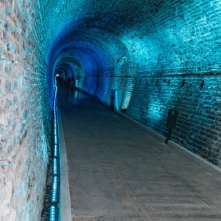 灯光隧道免费游玩🌃拍照打卡必来 是梦幻的...