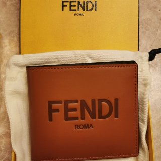 ssense购入的Fendi钱包...
