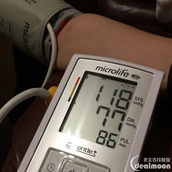 父母安心,儿女放心丨家庭健康小助手之欧姆龙电子血压计