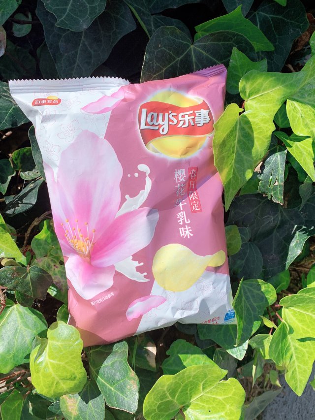 乐事樱花牛乳味薯片