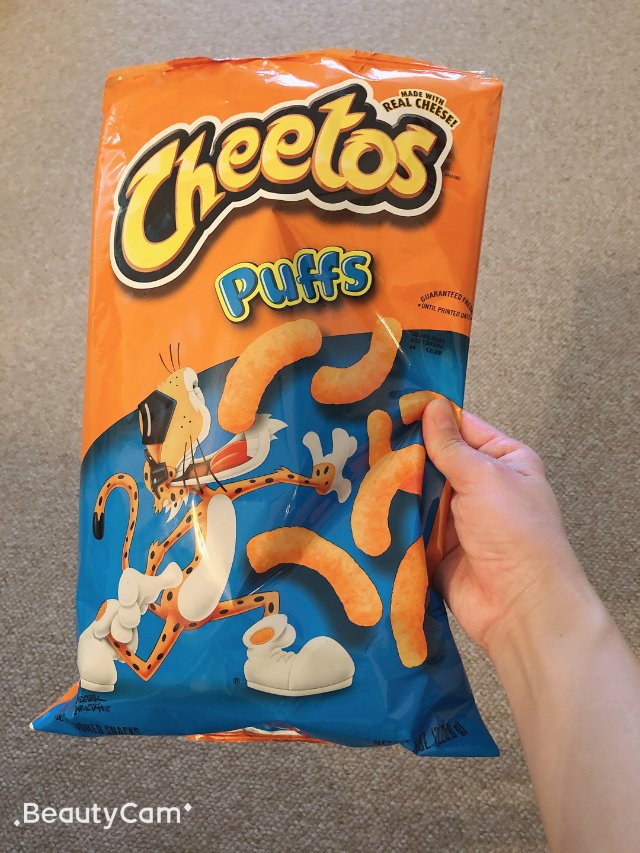 cheetos puffs