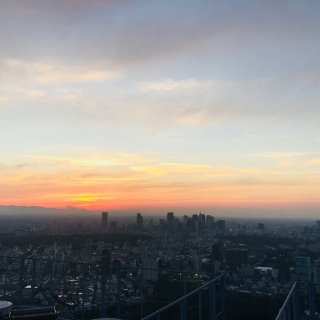 六本木之丘 日落下的东京一景...