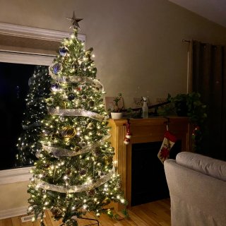 Lowe’s 圣诞树和装饰品清仓...