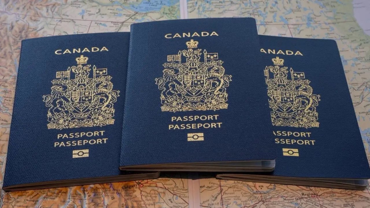 手把手教你如何申请加拿大护照