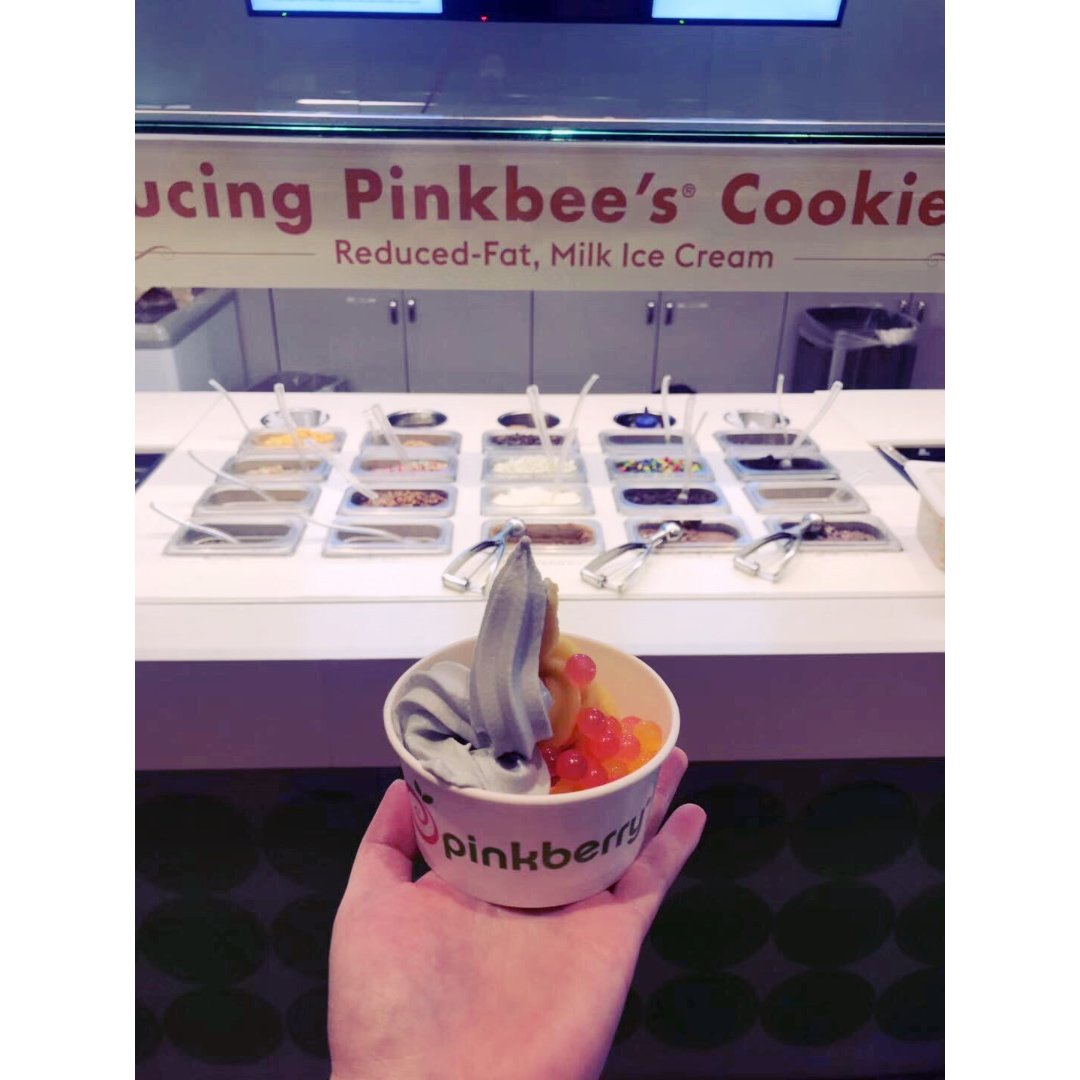 pinkberry,pina colada,tropical mango