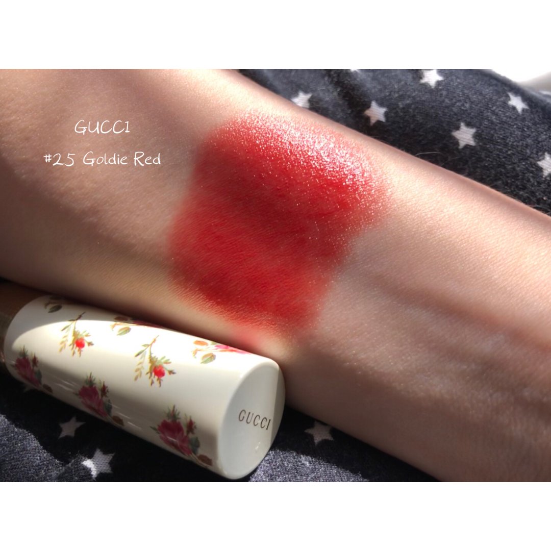 gucci 小碎花口红