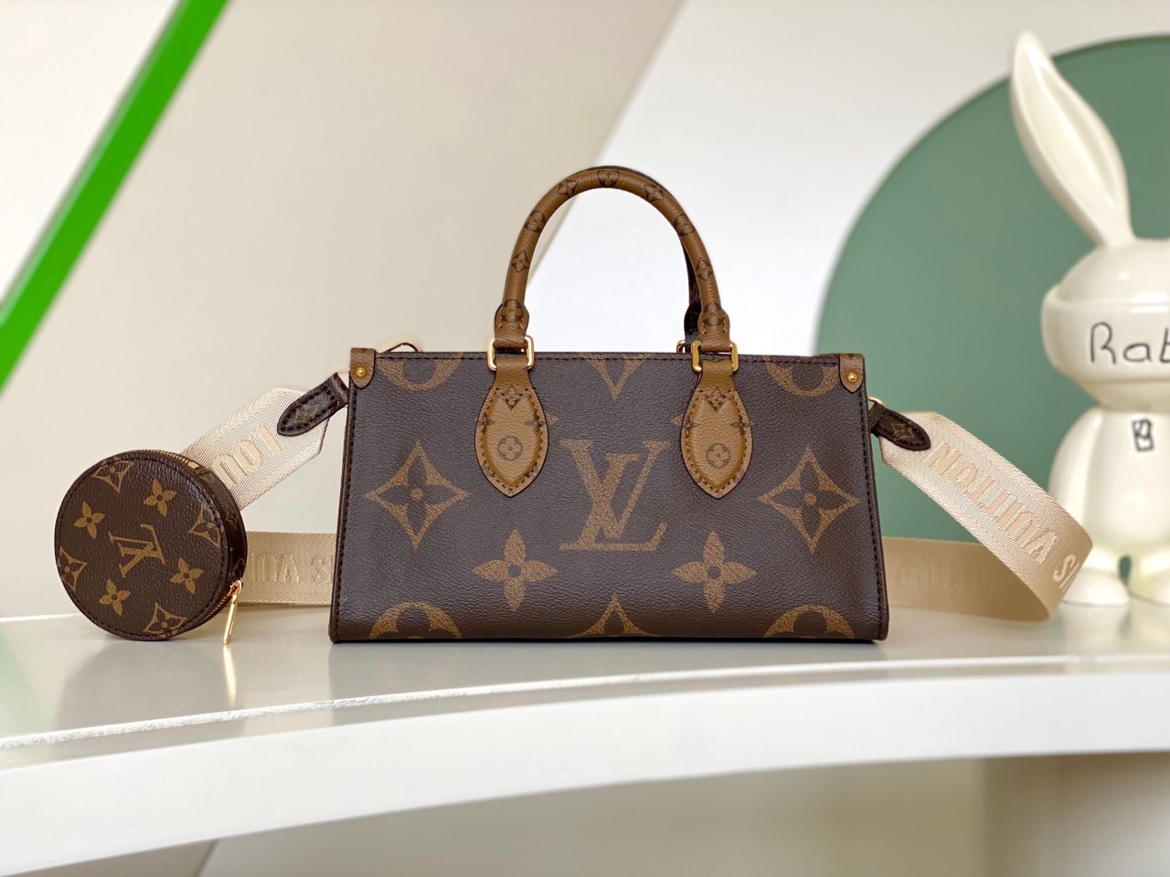 Louis Vuitton 路易·威登