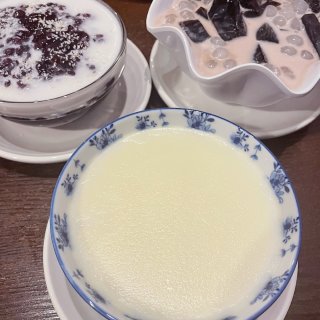 在川菜馆吃到超好吃的雪花🐔汤和双皮奶‼...
