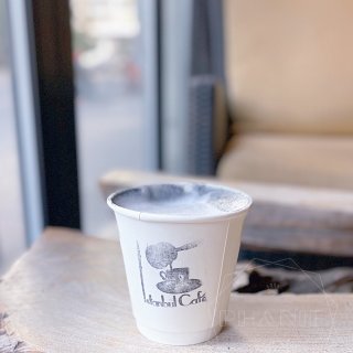 多伦多中区特色土耳其咖啡店，来杯黑炭拿铁...
