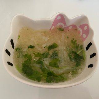 三文鱼头萝卜汤