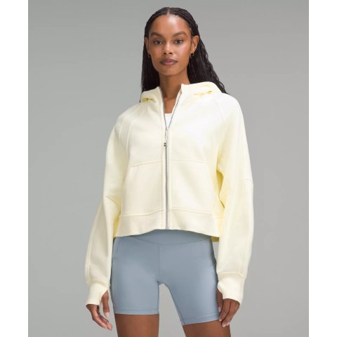 lululemon巨可爱的颜色！Scuba 奶油黄