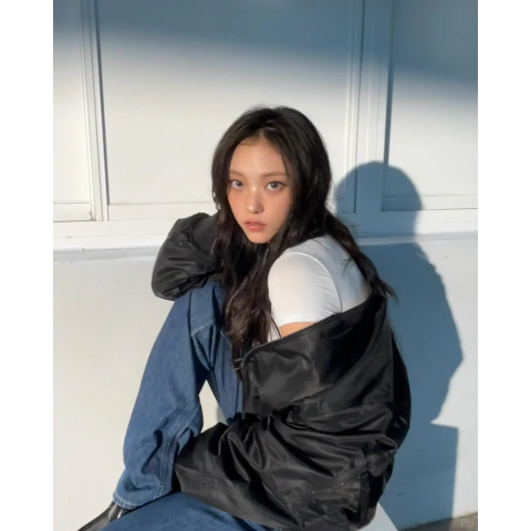 Calvin Klein尼龙夹克