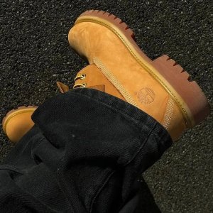 Timberland踢不烂 靴子特价3折起 钱夹白菜$16