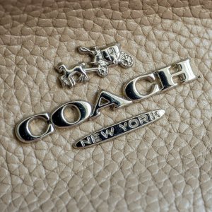 Coach 包包冰点价 老花托特$244