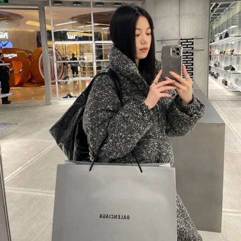 6折起 经典t恤$525Balenciaga 大促✨Track、Triple S冰蓝老爹鞋$930