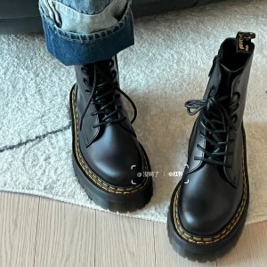 Dr.Martens 澳亚特价 爆款穆勒鞋$139 官方鞋油$17