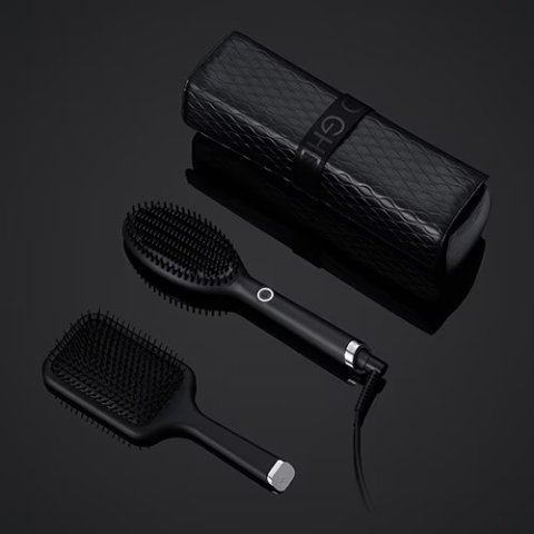 NEW GHD GLIDE® 直发造型梳限定套装