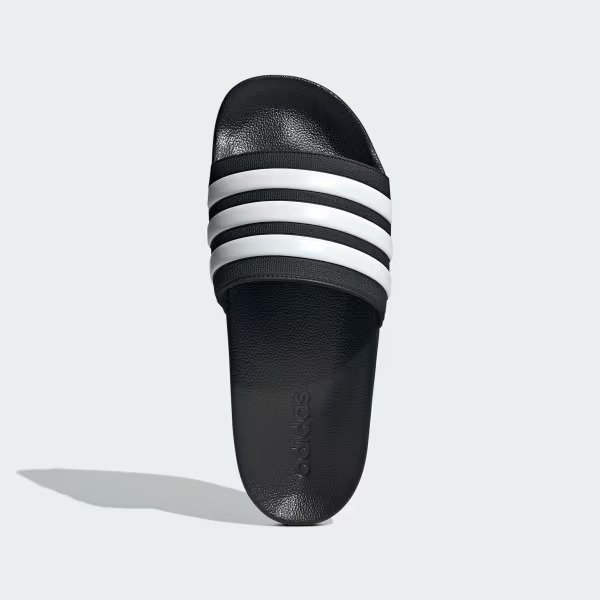 Adilette 拖鞋