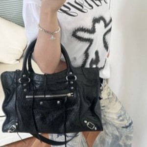 Balenciaga大清仓💥Le Cagole腋下包$1925、老爹鞋$837