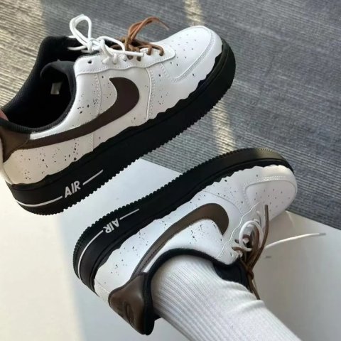 Dunk黑曜石+北卡蓝即将发售！Nike官网 3月特价 Total 90复古足球鞋上架$150