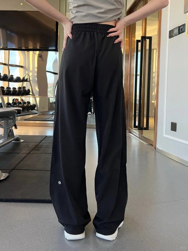 Luxtreme Pull-On 休闲裤
