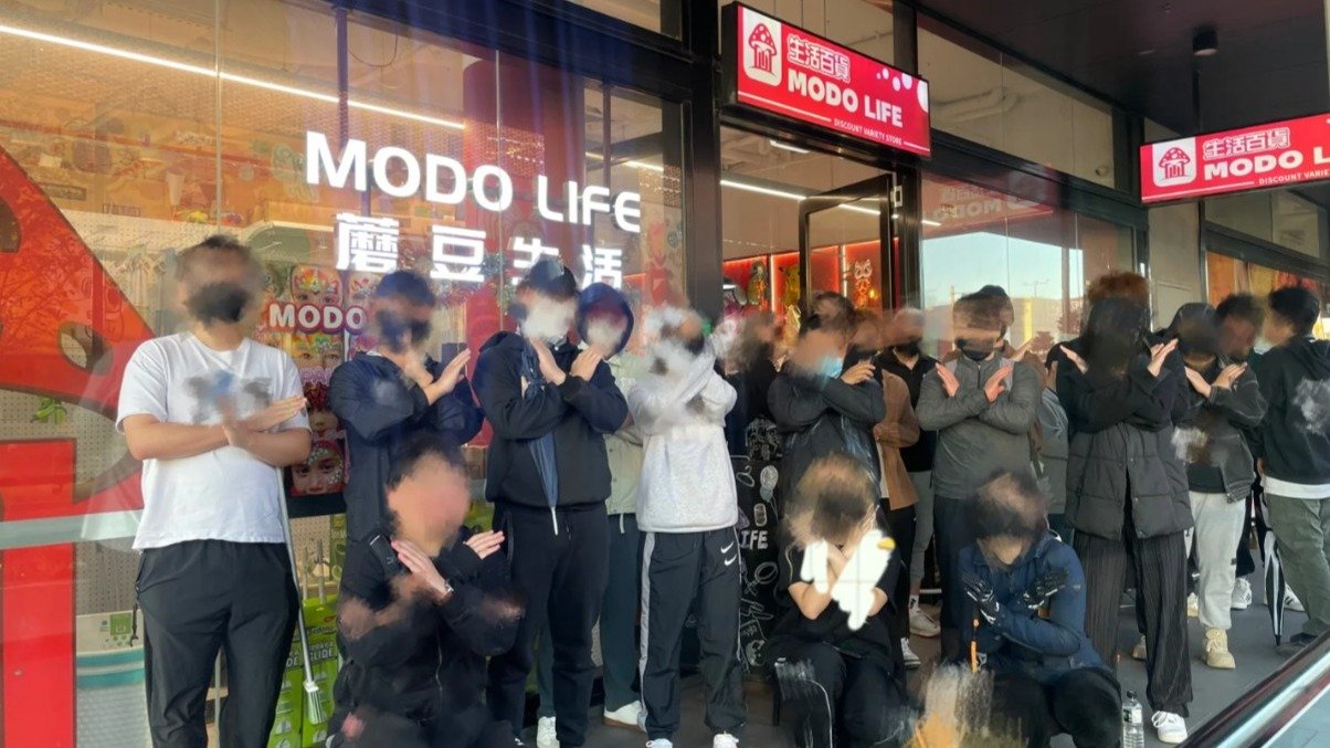澳洲多地爆发青少年无差别袭击事件!7名施暴者全被释放,华人群体集结展开反击!