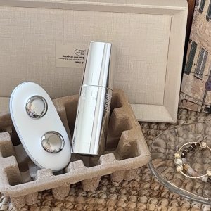 ZIIP 垮脸直升机🚁 独家7.6折起！提拉秘术HALO微电流仪$737