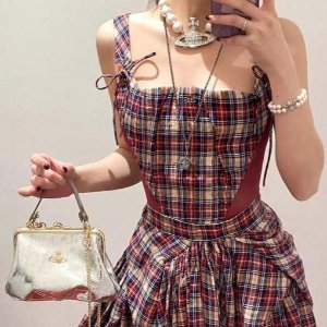 Vivienne Westwood银色饺子包