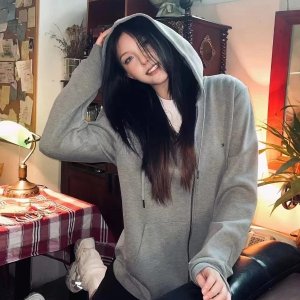 Tommy 卫衣合集！卡其色圆领卫衣$37(原$149)